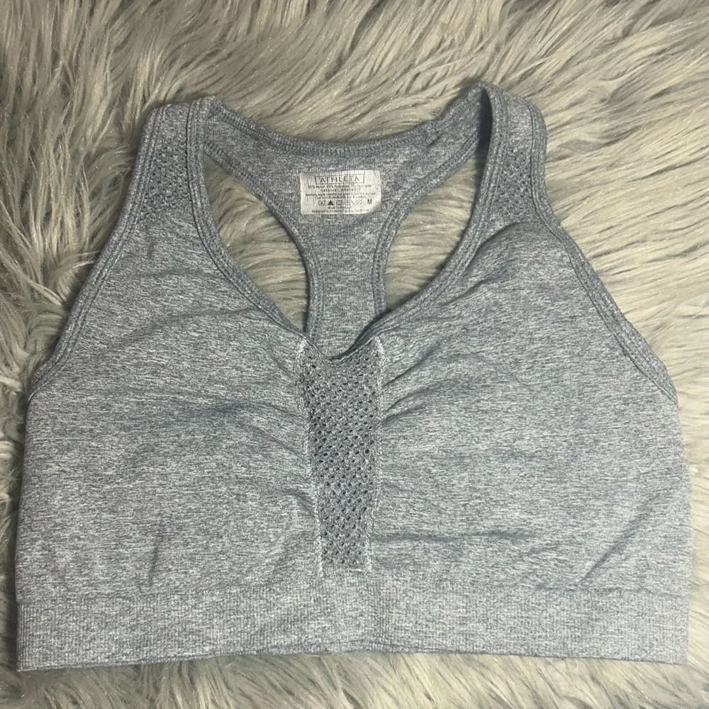 Athleta Seamless Laser Cut Gray Sports Bra Size Medium